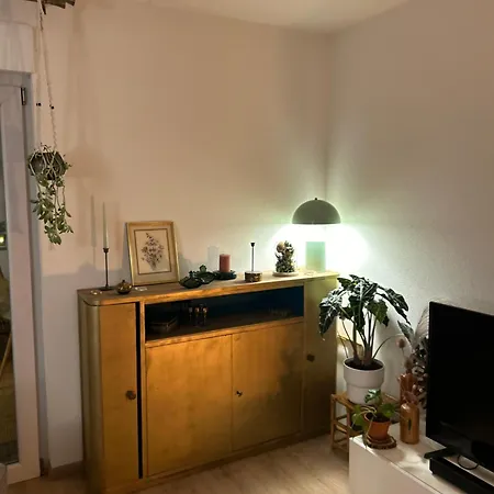 Le Joli Adele Proche Gare Avec Terrasse Et Parking Apartmán *