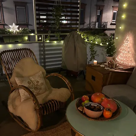 Le Joli Adele Proche Gare Avec Terrasse Et Parking Apartmán